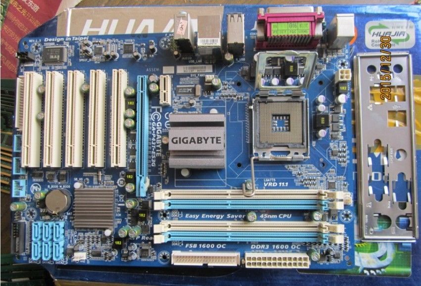Gigabyte GA-P43T-ES3G LGA 775 DDR3 P43T-ES3G P43 Desktop motherb